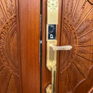 Khóa Cửa Đại Sảnh Hubert HB DS77 Gold lắp đặt thực tế - khoathongminh24h (Ảnh 5)