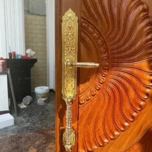 Khóa Cửa Đại Sảnh Hubert HB DSI8 EU Gold 24K lắp đặt thực tế - khoathongminh24h (Ảnh 3)