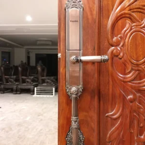 Khóa cửa tân cổ điển Kaadas 6001 lắp đặt thực tế - khoathongminh24h (Ảnh 3)