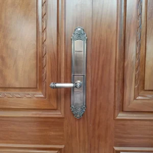 Khóa cửa tân cổ điển Kaadas 6002 lắp đặt thực tế - khoathongminh24h (Ảnh 5)
