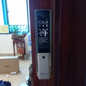Khóa cửa thông minh Solity GP-6000BAK lắp đặt thực tế - khoathongminh24h (Ảnh 1)